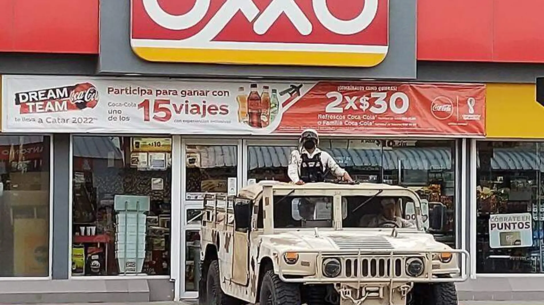 Oxxo cerrado (1)